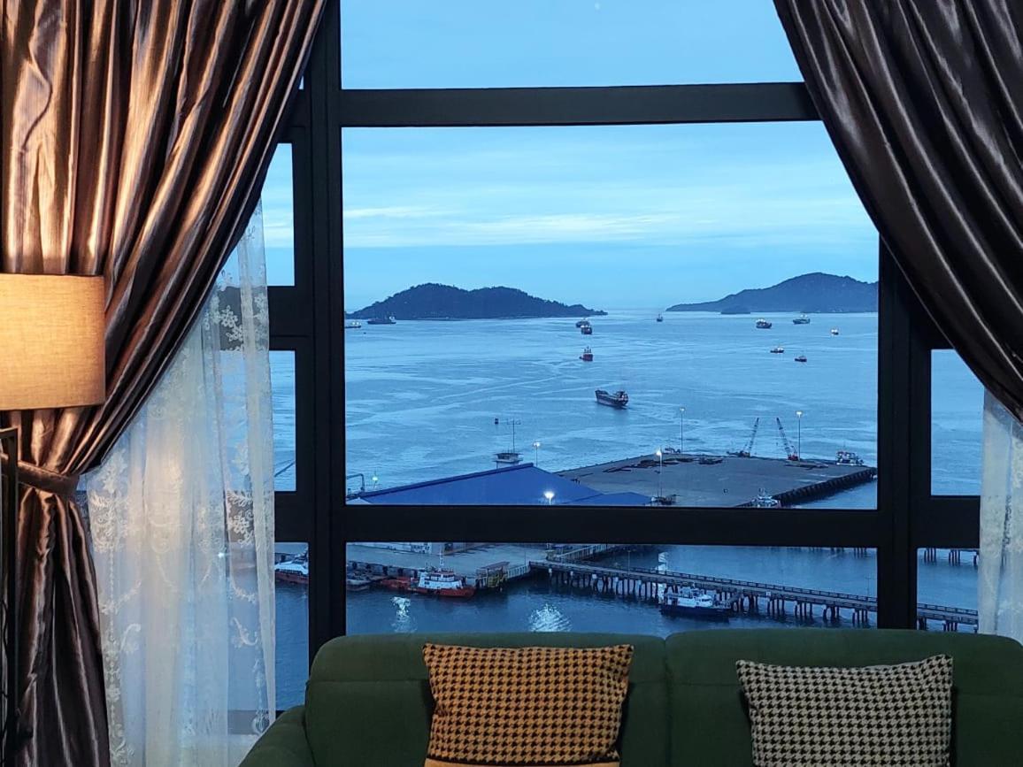 J'Stay Seaview Suite Jesselton Quay Kota Kinabalu Exterior photo